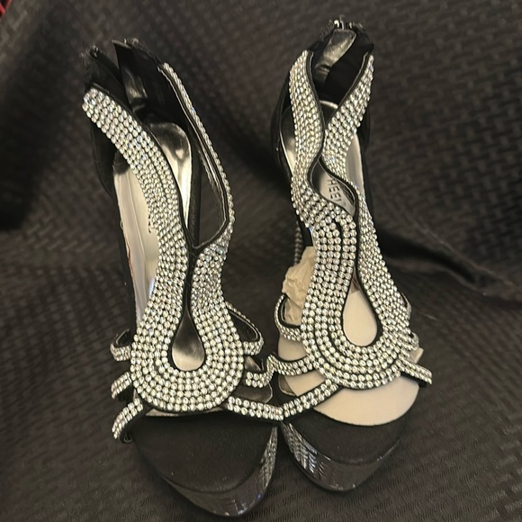 Beauty Heel Shoes - Beauty Heel Black 6” Stilettos